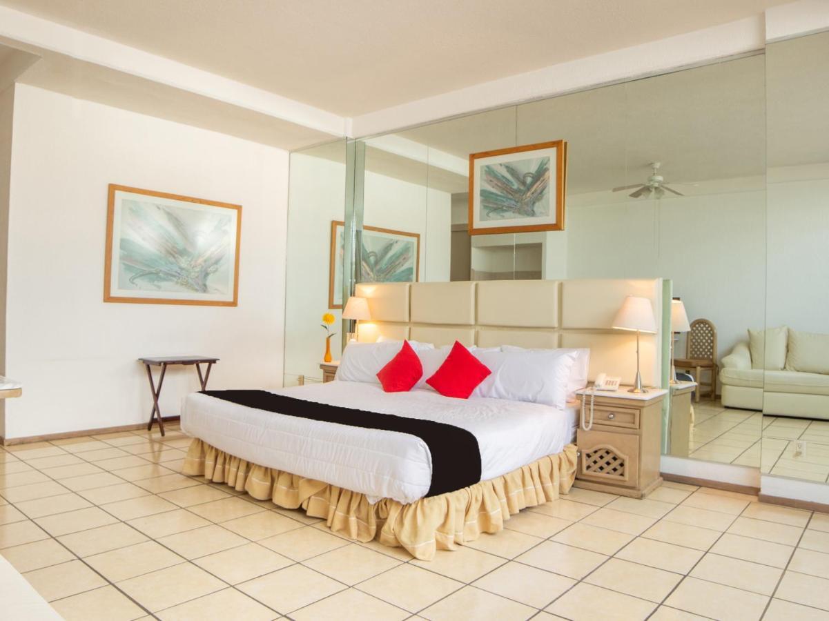 Capital O Hotel Villa Monini Puebla Buitenkant foto